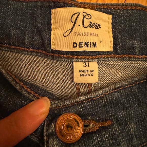 J. Crew Mid-rise denim short in dark wash - Picture 9 of 11